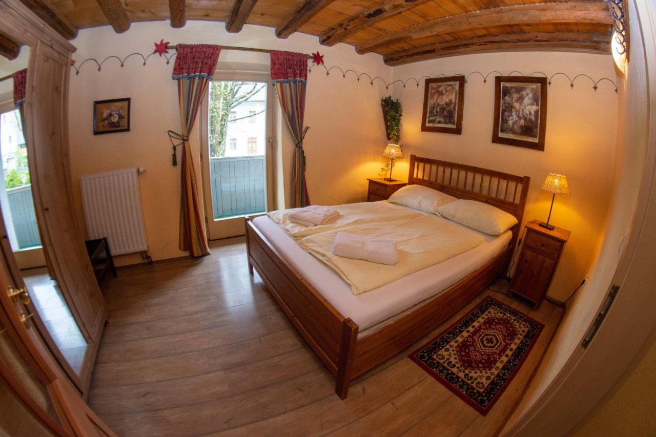 Apartments Belopeski Dvori ครานสกา โกรา ภายนอก รูปภาพ
