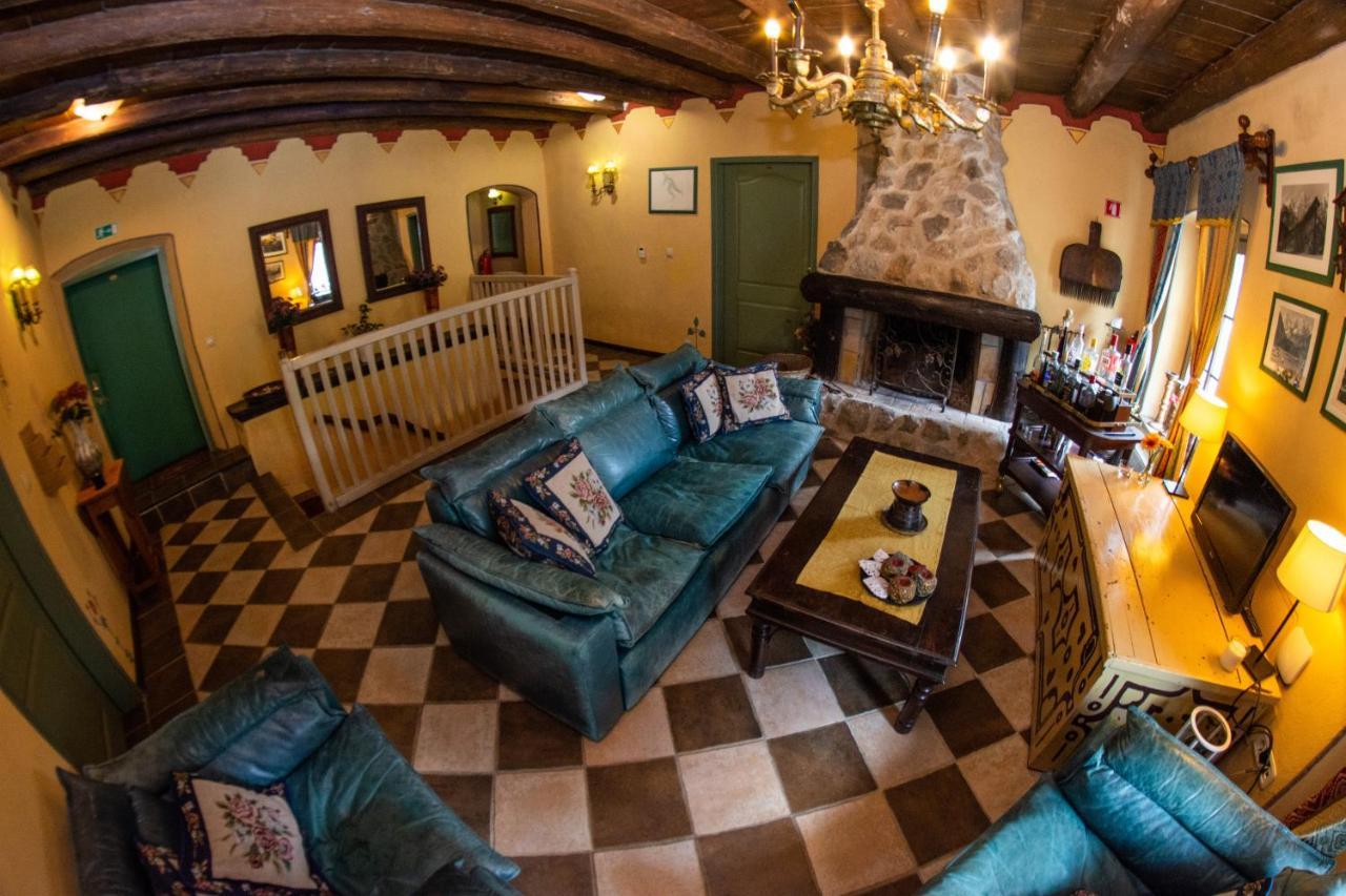 Apartments Belopeski Dvori ครานสกา โกรา ภายนอก รูปภาพ